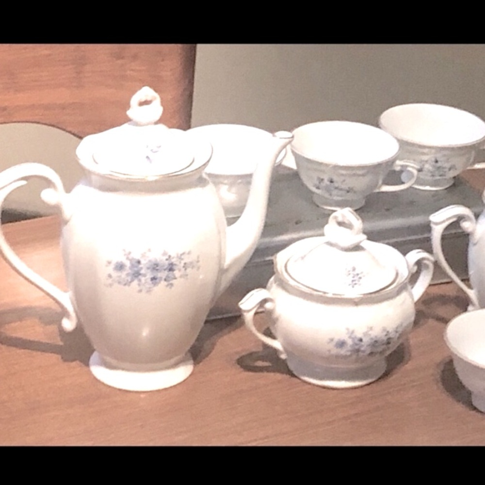 MCM  Demi tasse Chodziez Poland coffee set